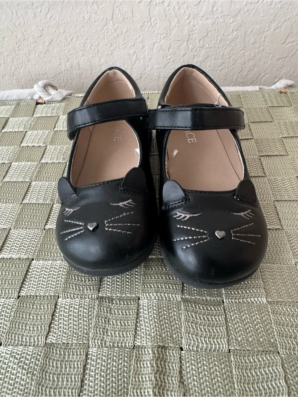 The Children's Place Black Mary Jane Dress Shoes with Cat Face